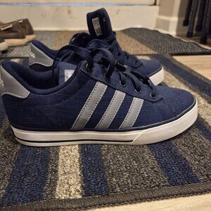 Adidas Boys sz 4.5 Youth Canvas Shoes Navy Blue Grey Low Top Sneaker